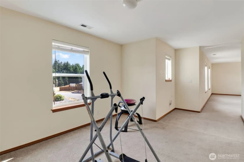 Property photo for 308 Easy Street Se, Rainier photo 17