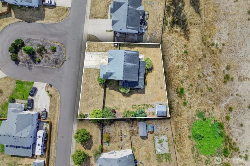 Property photo for 308 Easy Street Se, Rainier photo 36