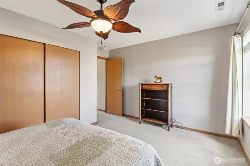 Property photo for 308 Easy Street Se, Rainier photo 24