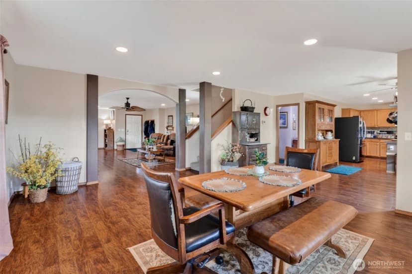 Property photo for 308 Easy Street Se, Rainier photo 6