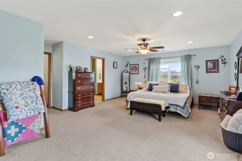Property photo for 308 Easy Street Se, Rainier photo 19