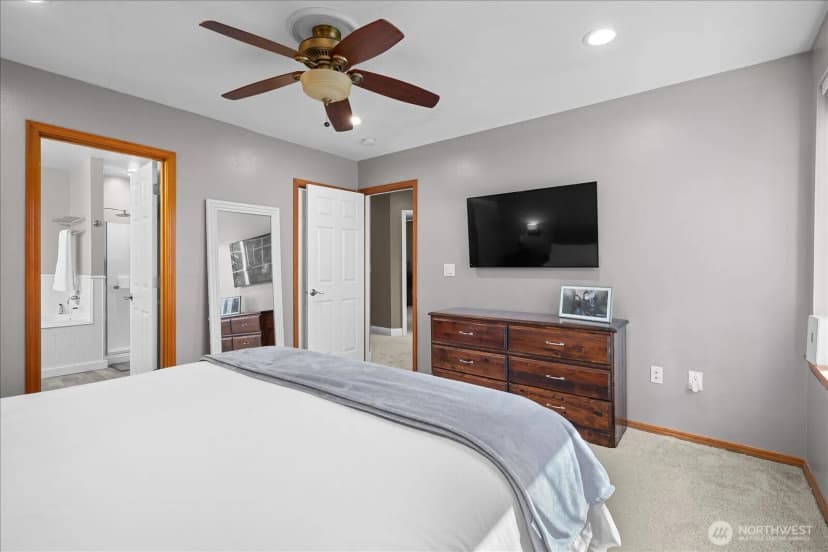 Property photo for 19019 20th Place W, Lynnwood photo 14