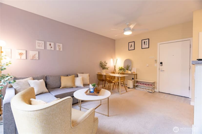 Property photo for 2415 2nd Avenue #427, Seattle photo 2