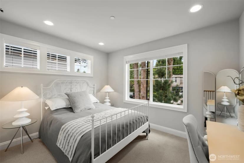 Property photo for 10425 Ne 112th Street, Kirkland photo 30