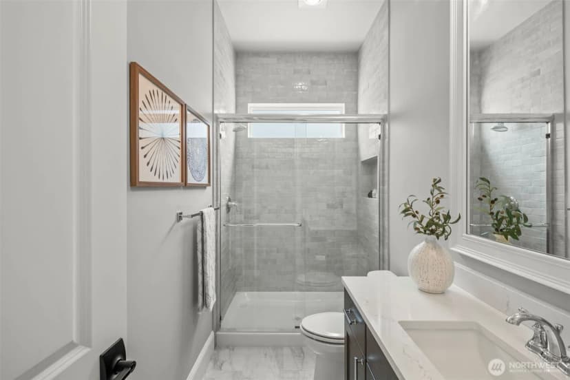 Property photo for 10425 Ne 112th Street, Kirkland photo 32