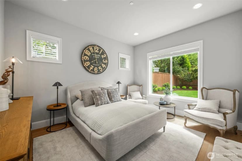 Property photo for 10425 Ne 112th Street, Kirkland photo 31