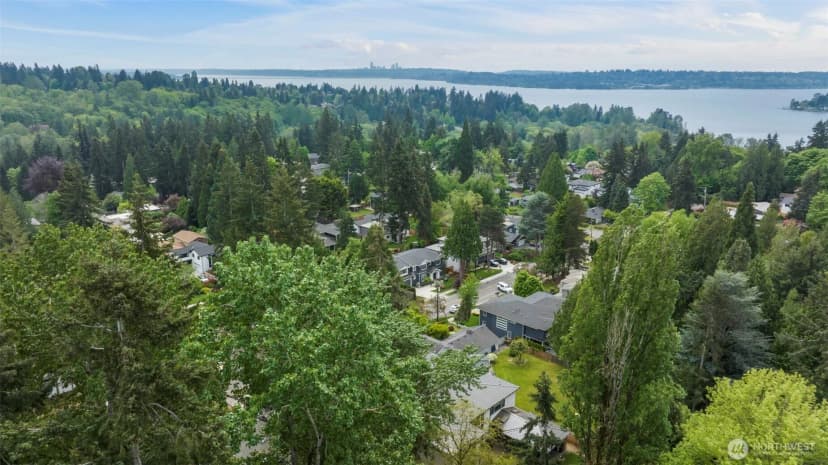 Property photo for 10425 Ne 112th Street, Kirkland photo 39