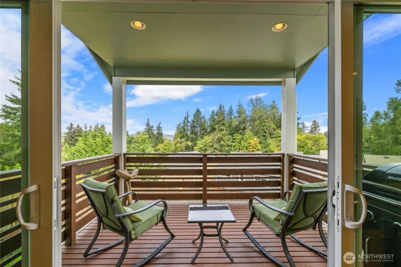 Property photo for 2012 Ne 37th Place, Renton photo 16