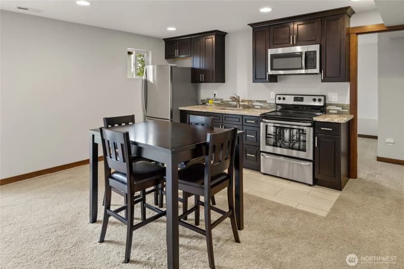 Property photo for 2012 Ne 37th Place, Renton photo 29