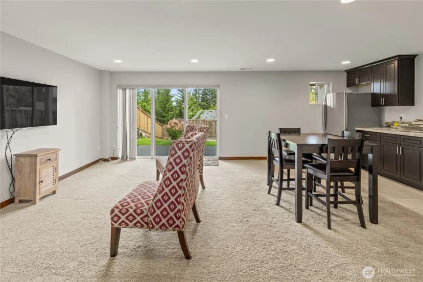 Property photo for 2012 Ne 37th Place, Renton photo 27