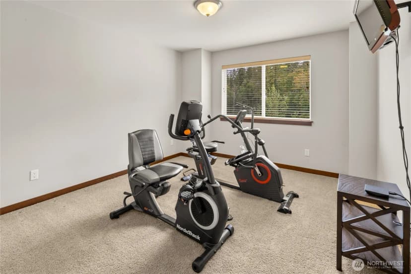 Property photo for 2012 Ne 37th Place, Renton photo 23