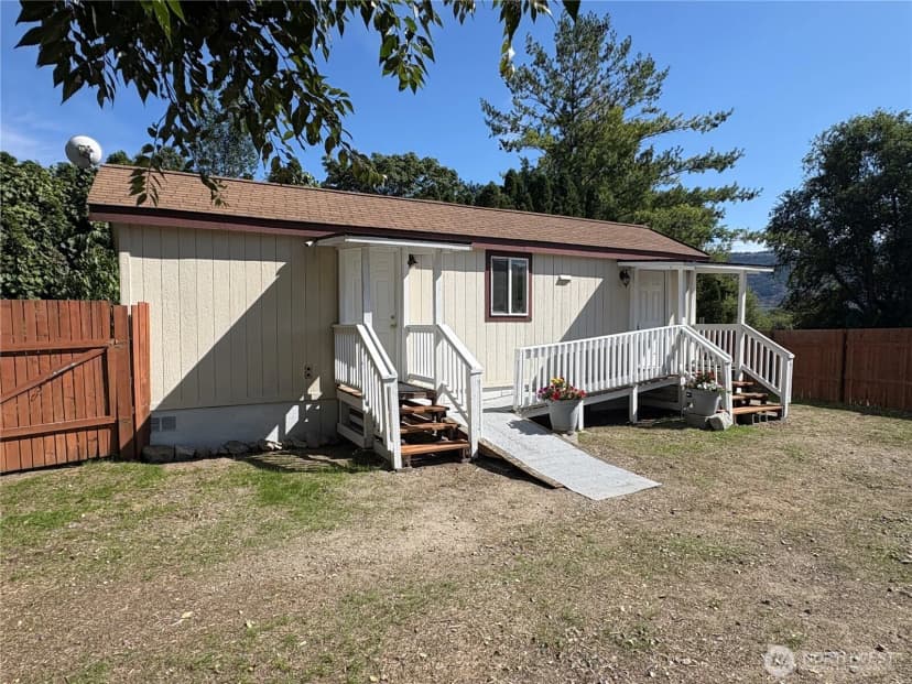 Property photo for 9 Blackler Street, Oroville