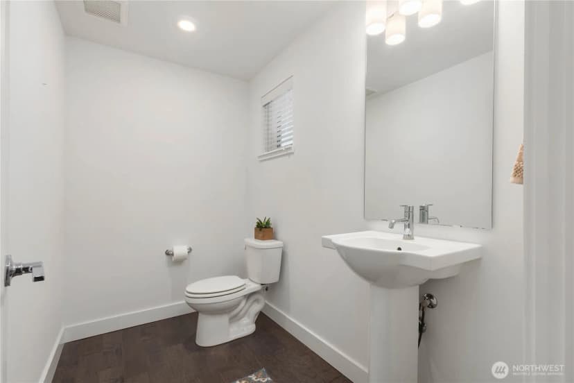 Property photo for 23119 Ne 8th Street #b103, Sammamish photo 29