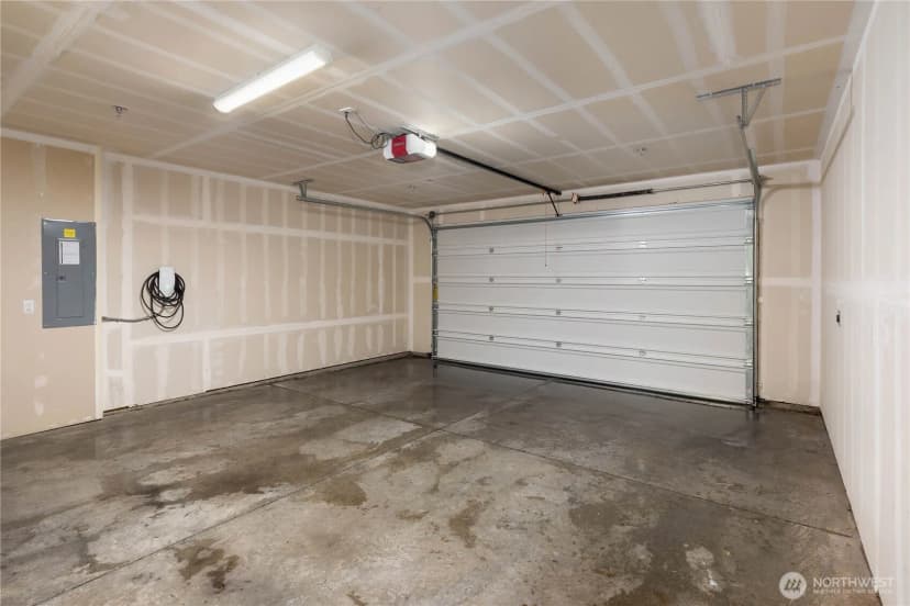 Property photo for 23119 Ne 8th Street #b103, Sammamish photo 32