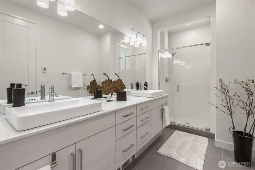 Property photo for 23119 Ne 8th Street #b103, Sammamish photo 22