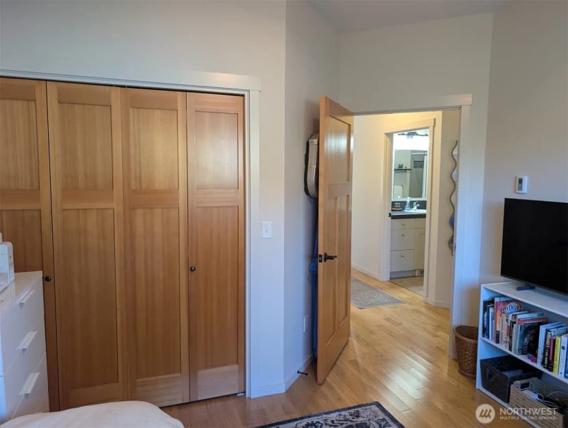 Property photo for 223 Clover Court, Langley photo 14