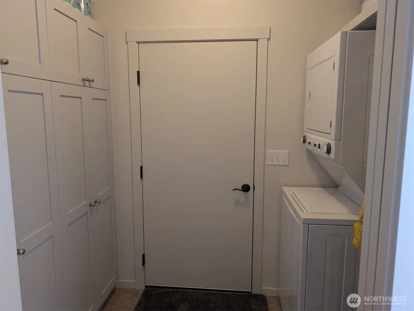 Property photo for 223 Clover Court, Langley photo 22