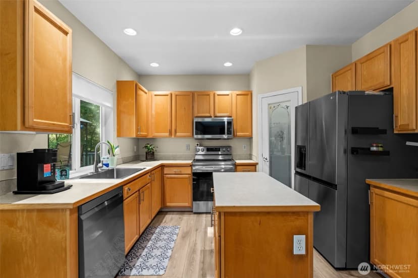 Property photo for 8412 165th Street Ct E, Puyallup photo 9