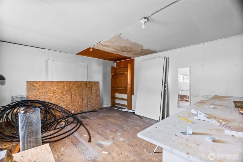 Property photo for 211 Mosman Avenue Se, Yelm photo 28
