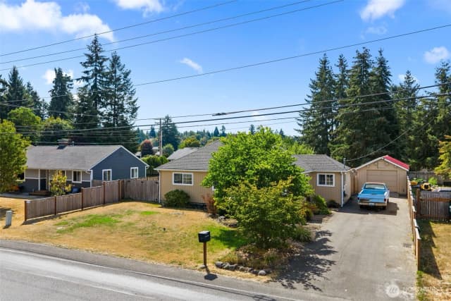 Property photo for 211 Mosman Avenue Se, Yelm photo 3