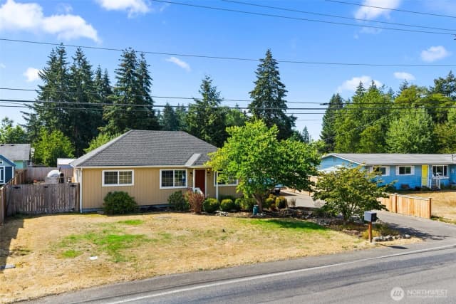 Property photo for 211 Mosman Avenue Se, Yelm