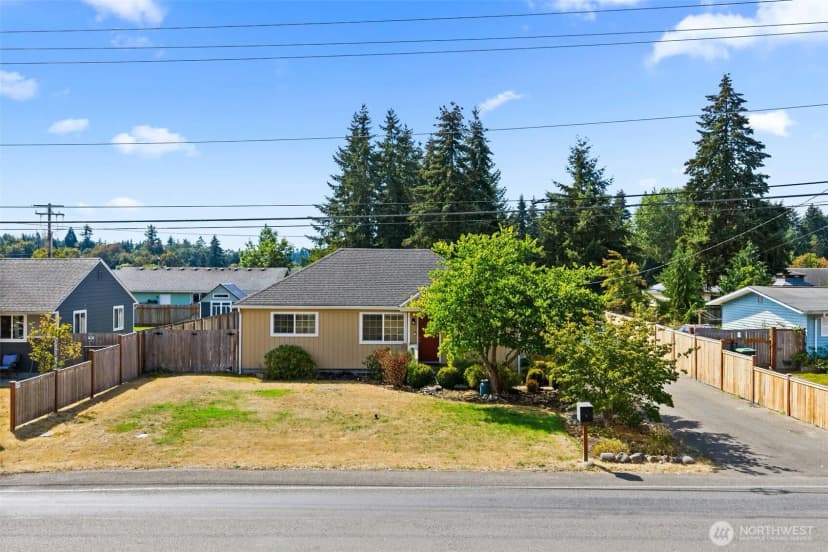 Property photo for 211 Mosman Avenue Se, Yelm photo 2