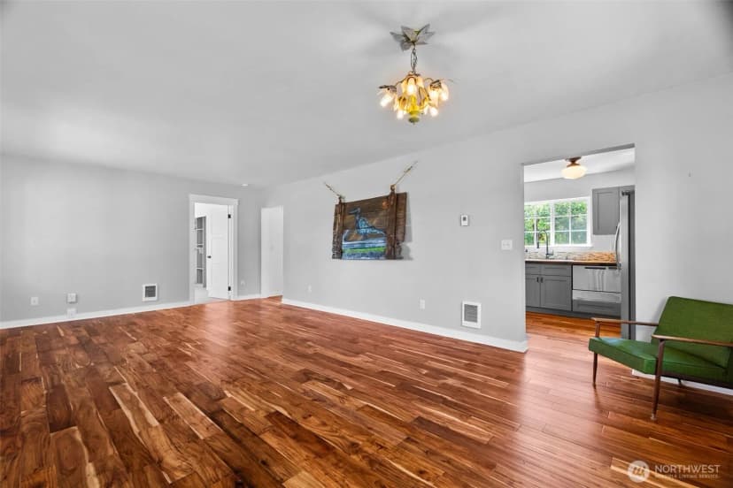 Property photo for 211 Mosman Avenue Se, Yelm photo 10