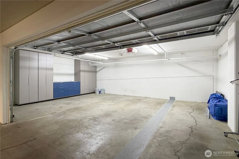Property photo for 10650 Ne 9th Place #2526, Bellevue photo 30