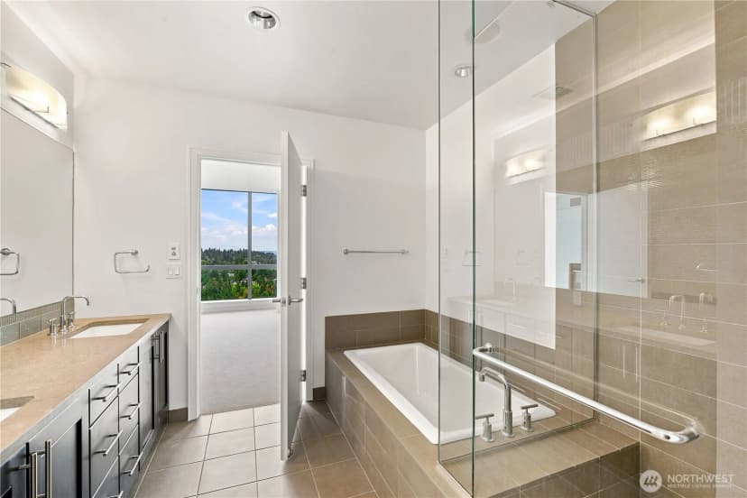 Property photo for 10650 Ne 9th Place #2526, Bellevue photo 22