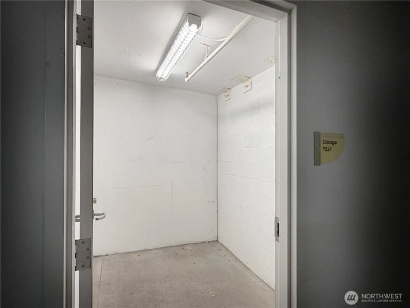 Property photo for 10650 Ne 9th Place #2526, Bellevue photo 31