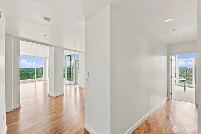 Property photo for 10650 Ne 9th Place #2526, Bellevue photo 25