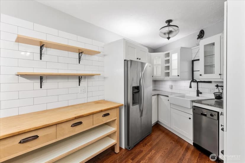 Property photo for 550 Elm Way #105, Edmonds photo 13