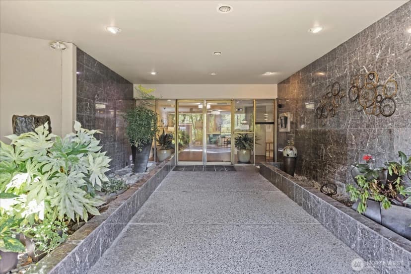 Property photo for 550 Elm Way #105, Edmonds photo 3
