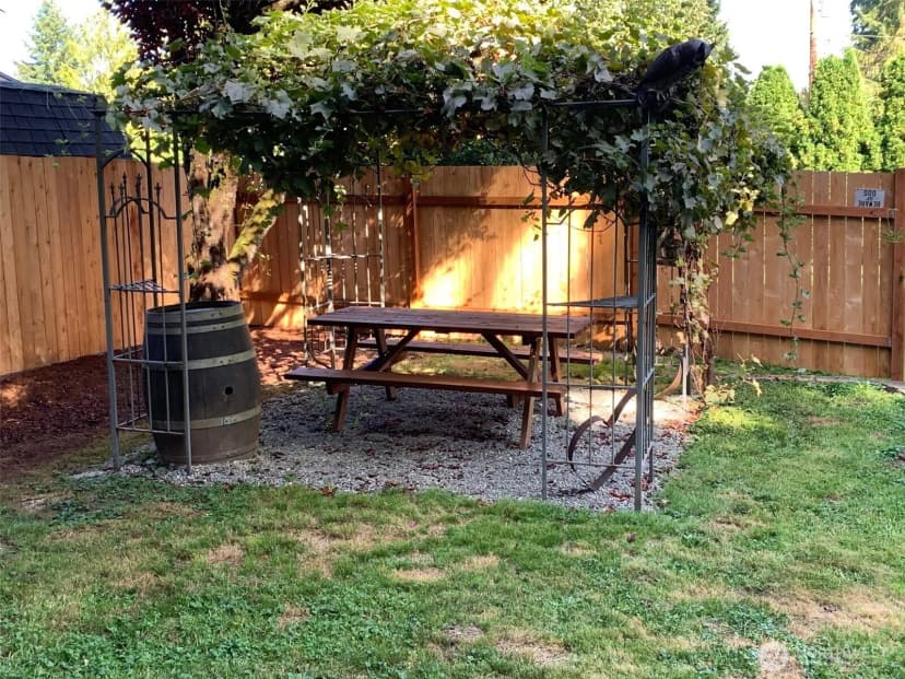 Property photo for 13530 Meridian Avenue S, Everett photo 34