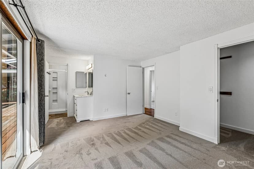 Property photo for 13530 Meridian Avenue S, Everett photo 18