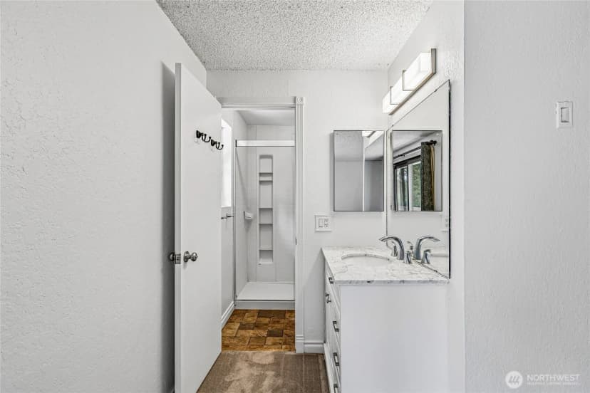 Property photo for 13530 Meridian Avenue S, Everett photo 19