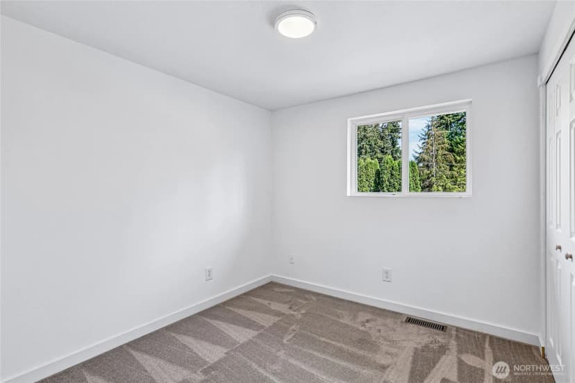Property photo for 13530 Meridian Avenue S, Everett photo 23