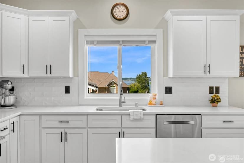 Property photo for 6846 Holeman Avenue, Blaine photo 13
