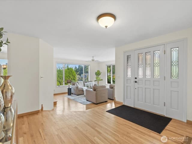 Property photo for 5032 Narbeck Avenue, Everett photo 4
