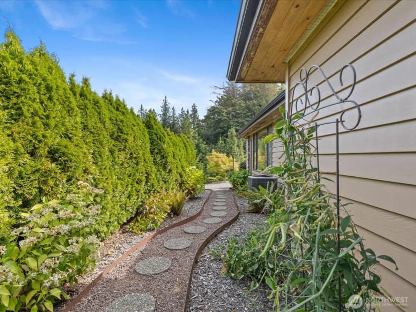 Property photo for 5032 Narbeck Avenue, Everett photo 30