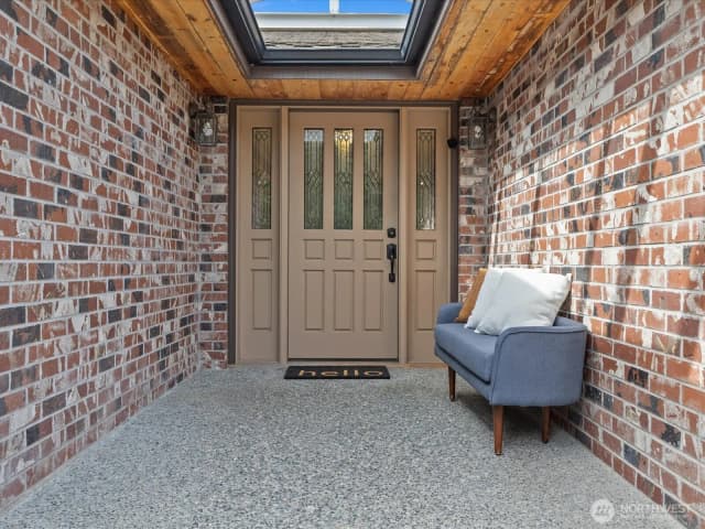 Property photo for 5032 Narbeck Avenue, Everett photo 2
