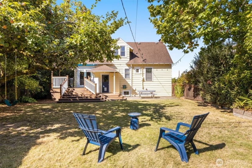 Property photo for 2106 49th Avenue Sw, Seattle photo 30
