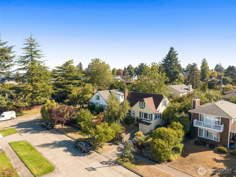 Property photo for 2106 49th Avenue Sw, Seattle photo 33