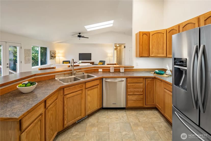 Property photo for 36895 Cypress Drive Ne, Hansville photo 8
