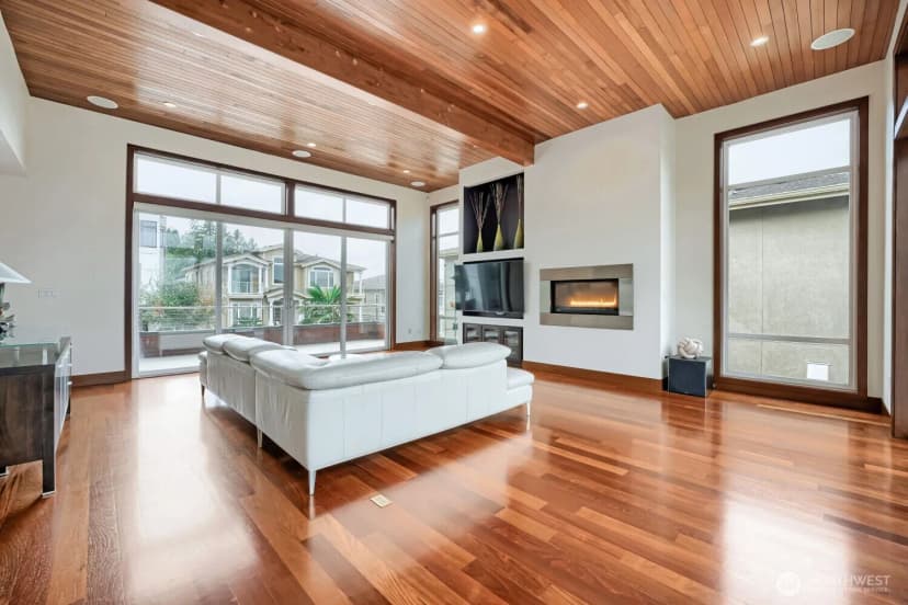 Property photo for 1018 N 37th Street, Renton photo 4