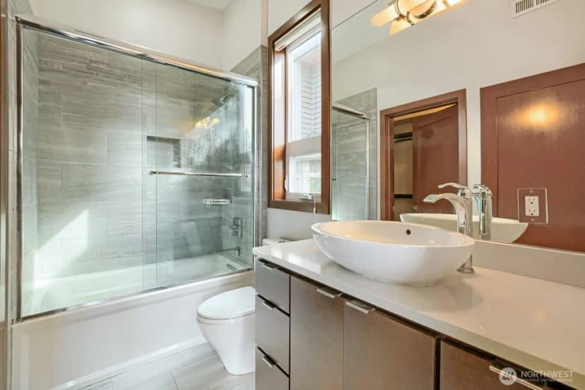 Property photo for 1018 N 37th Street, Renton photo 24