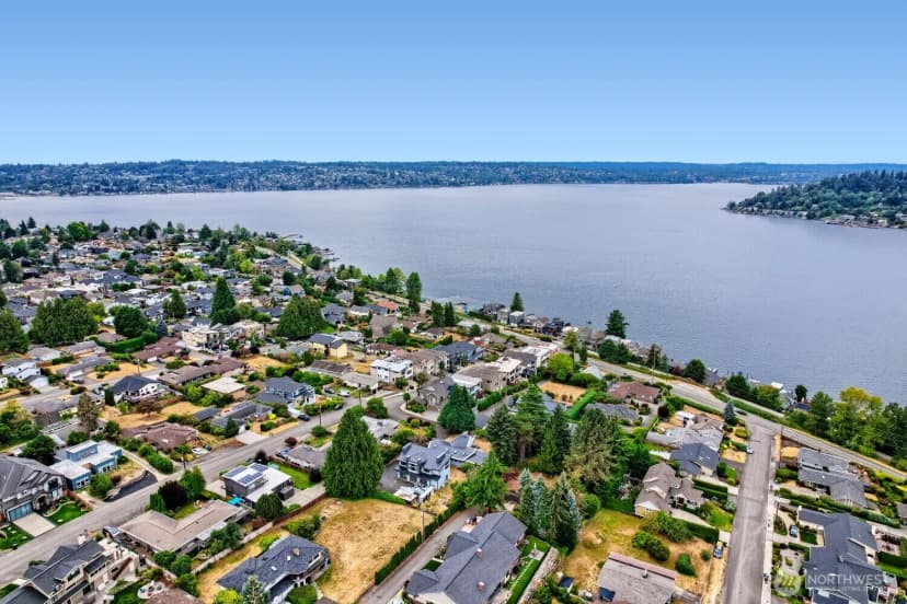 Property photo for 1018 N 37th Street, Renton photo 36
