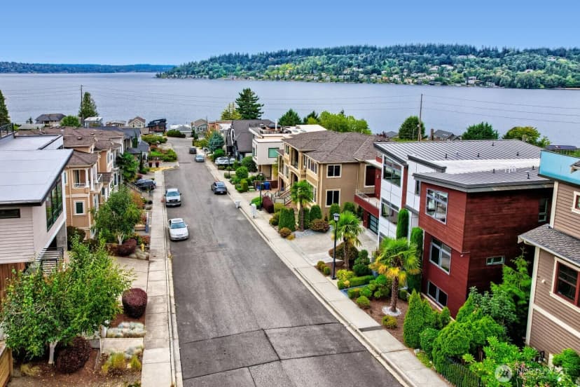 Property photo for 1018 N 37th Street, Renton photo 35
