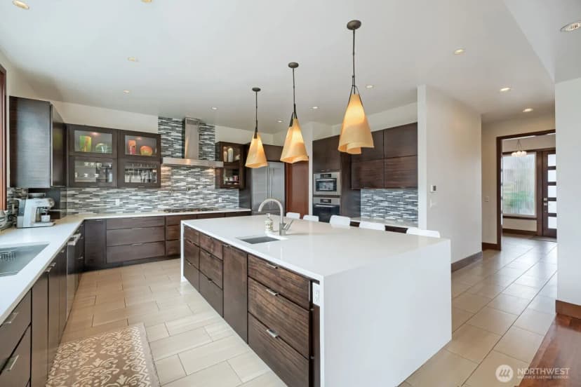 Property photo for 1018 N 37th Street, Renton photo 9