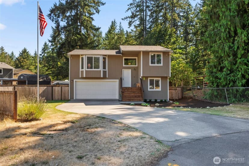 Property photo for 25513 33rd Avenue E, Spanaway photo 2